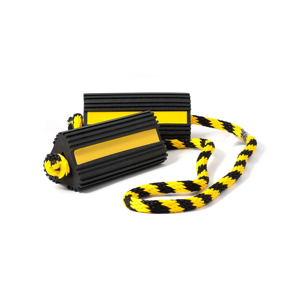 ARM-08R - Small/Medium Extruded Rubber Aircraft Chocks - Roped Pair